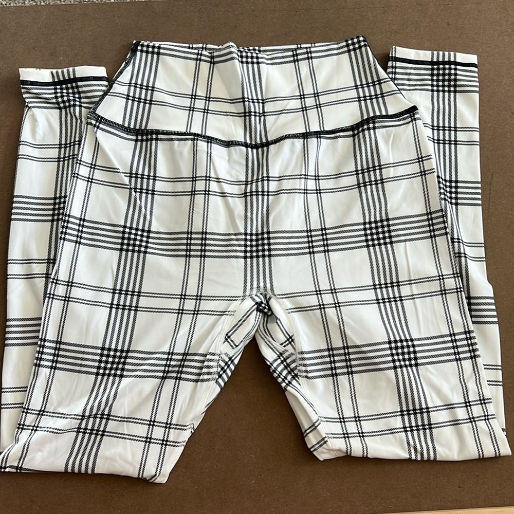 BuffBunny Legacy Legging - White Plaid
